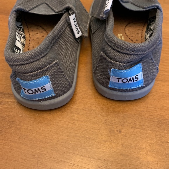 Size 4 Shoes - Picture 3 of 4